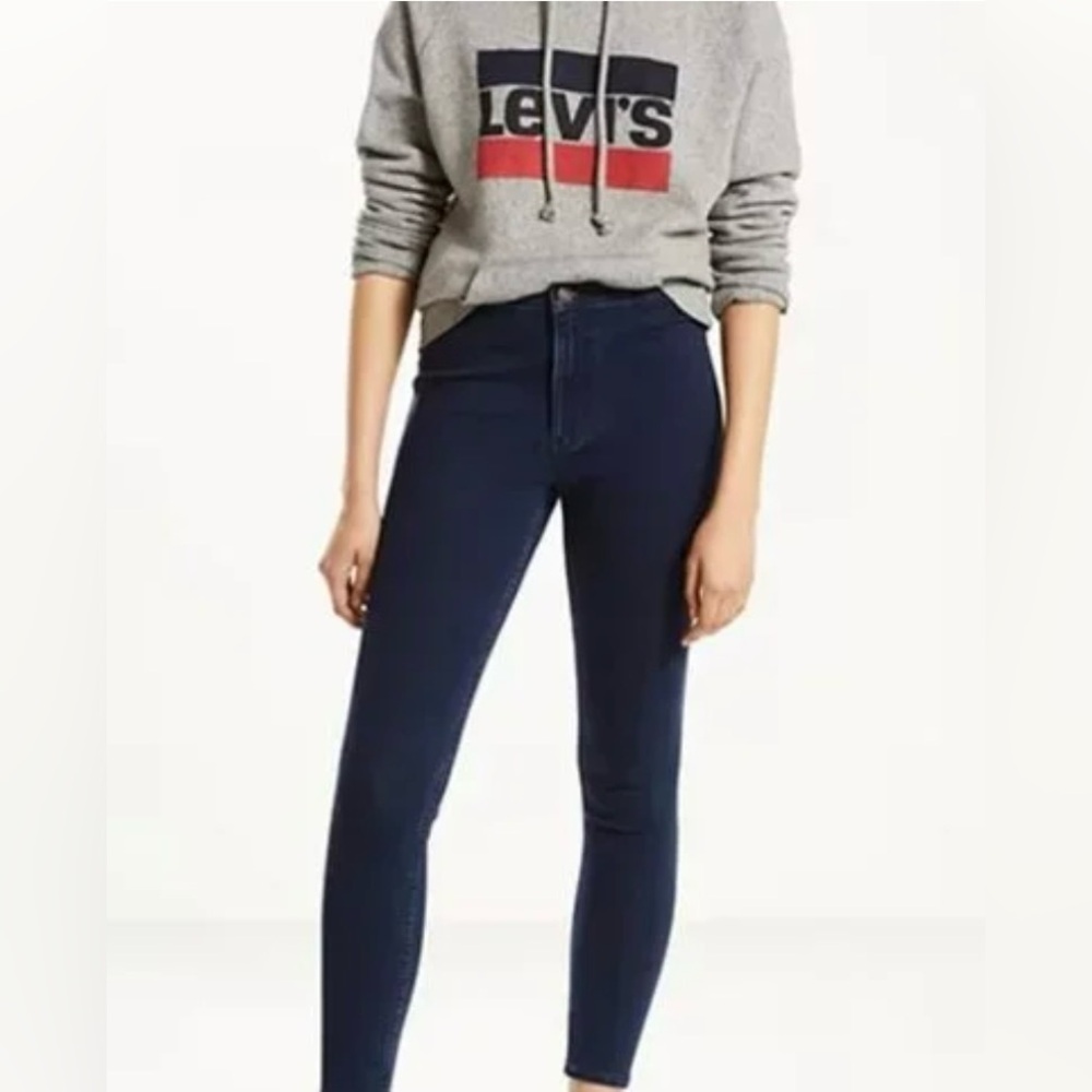 Levi's Runaround Super Skinny Jeans